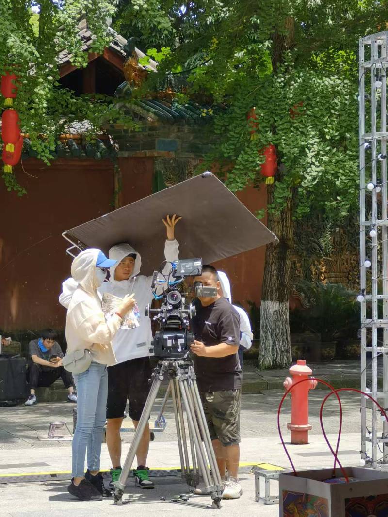 巴塘县极致互动，精准定位，打造爆款产品宣传视频